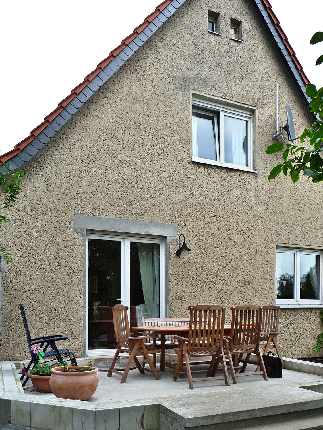Wintergarten Weithas, Terrasse vor dem Anbau (Birkner Wintergärten)